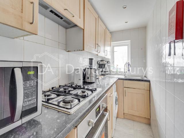 Flat for rent in Kentish Town, Isle Of Man