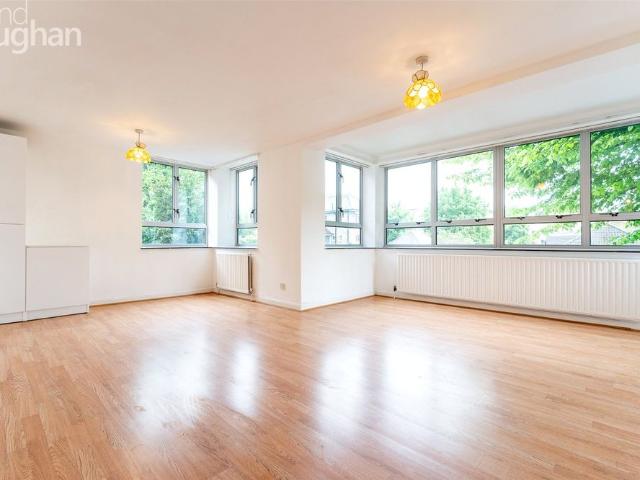 Apartment for rent in Aldrington
