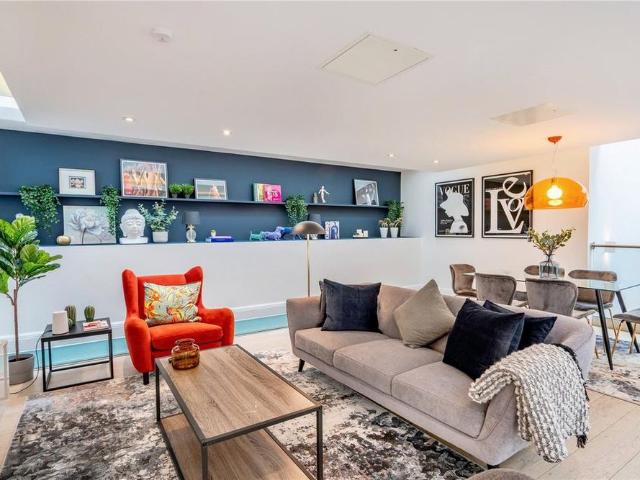 Apartment for rent in London Borough of Camden, Greater London