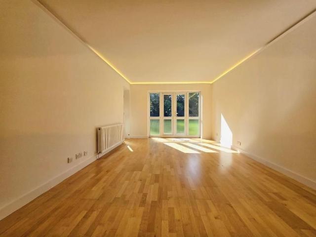 Apartment for rent in Church End, Greater London