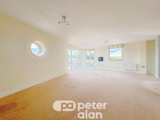 Apartment for rent in Cardiff International Sports Village, Falcon Lodge