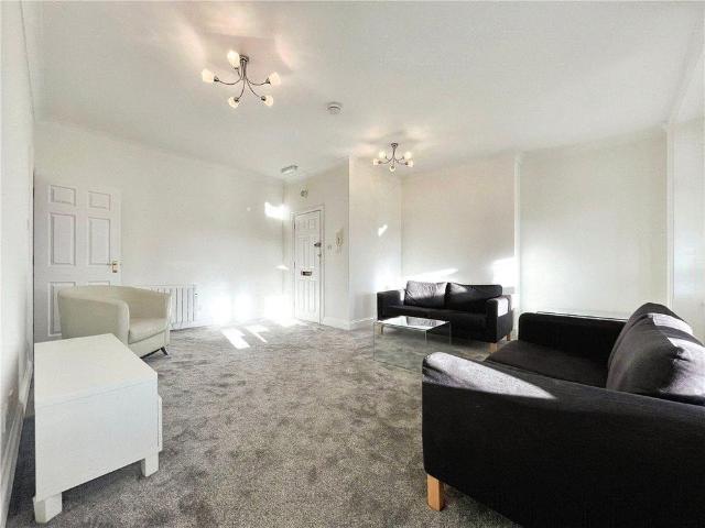 Apartment for rent in Birch Green, Lower Halliford