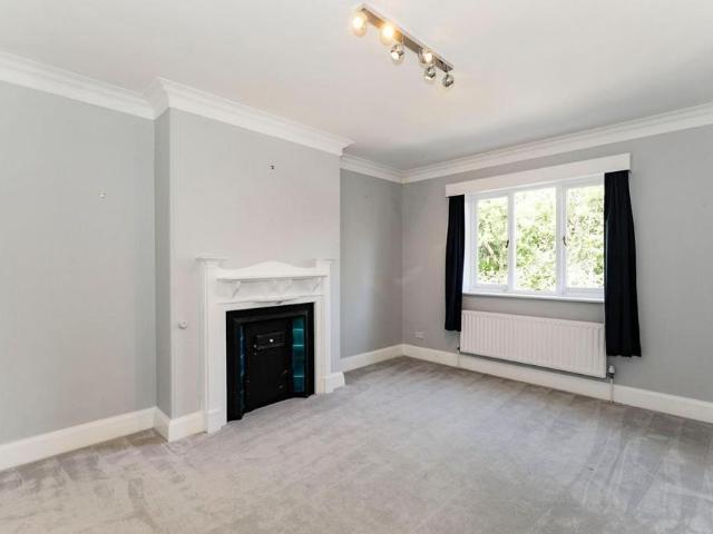 Apartment for rent in Low Harrogate, Harrogate