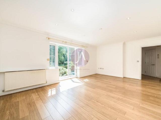 Apartment for rent in Hendon, Greater London