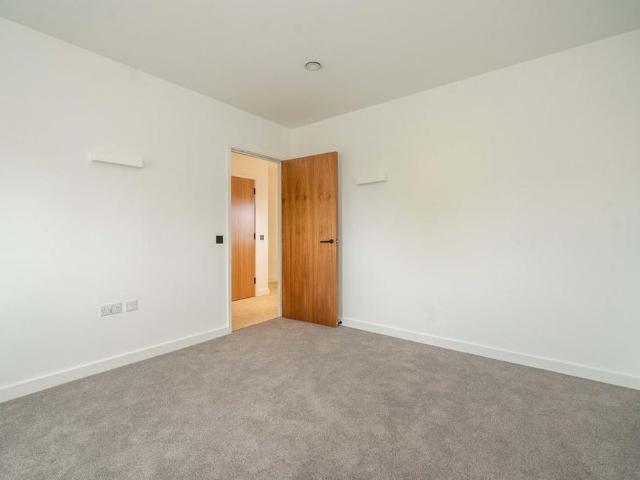 Apartment for rent in London Borough of Ealing, Greater London