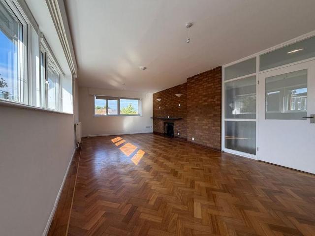 Apartment for rent in Jackmans Estate, King's Walden