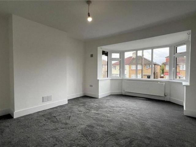 Apartment for rent in Lane, Greater London