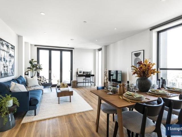 Flat for rent in London Borough of Croydon, Greater London