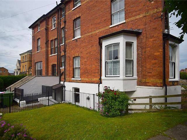 Flat for rent in South Cliff, Kepwick