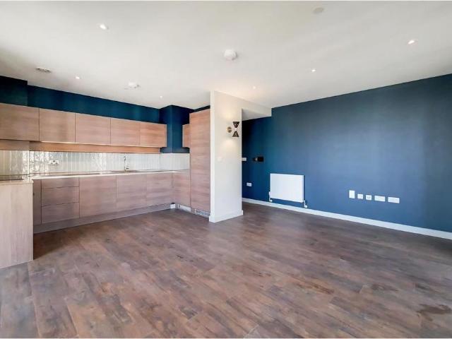 Flat for rent in Greater London