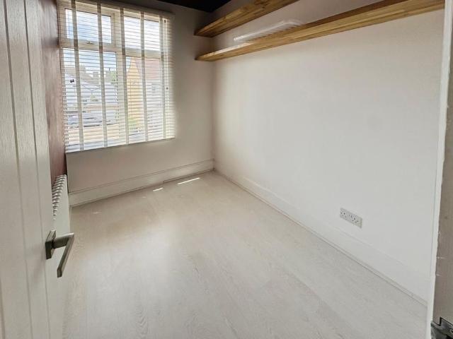Apartment for rent in Alton Barnes, Essex