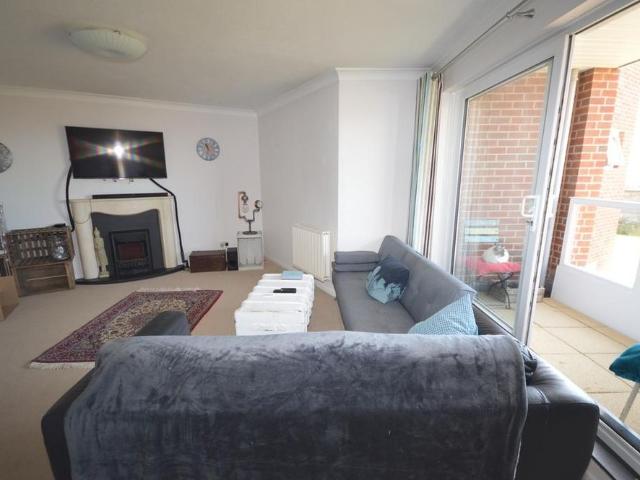Apartment for rent in Milford-on-Sea, Ashurst Bridge