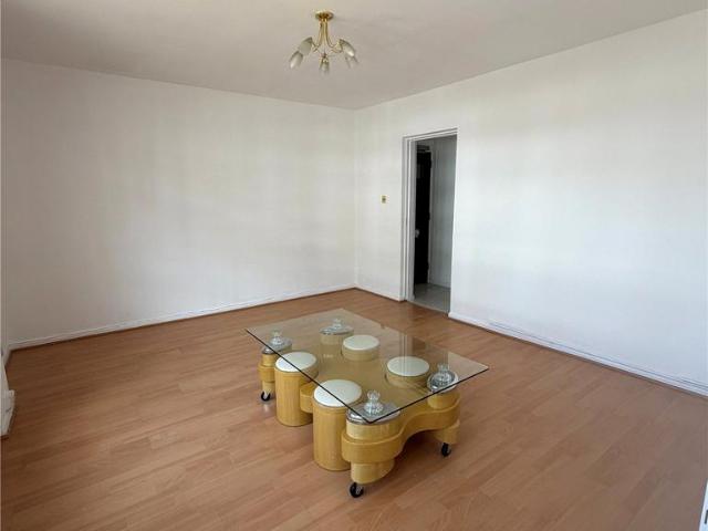 Flat for rent in Greater London