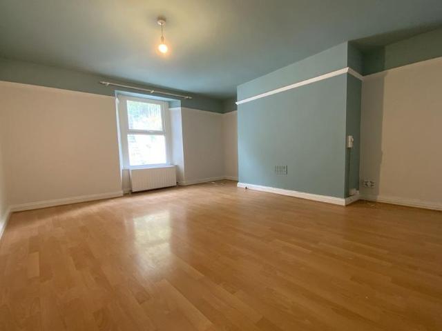 Apartment for rent in Weir Quay, Devon