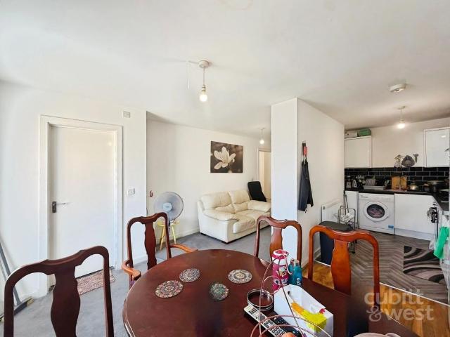 Apartment for rent in Eastney, City Of Portsmouth