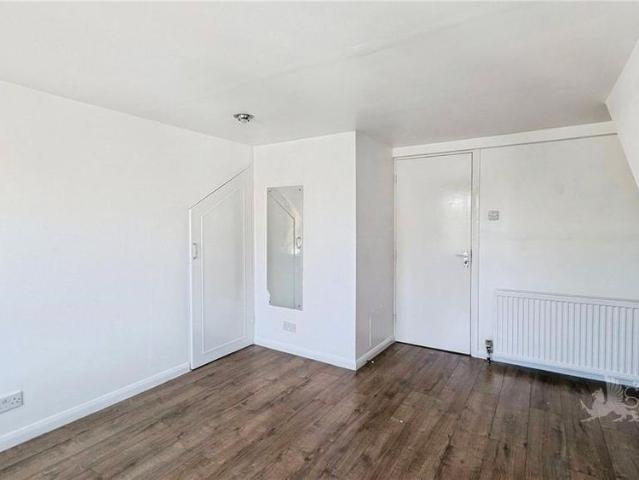 Apartment for rent in London Borough of Croydon, Greater London
