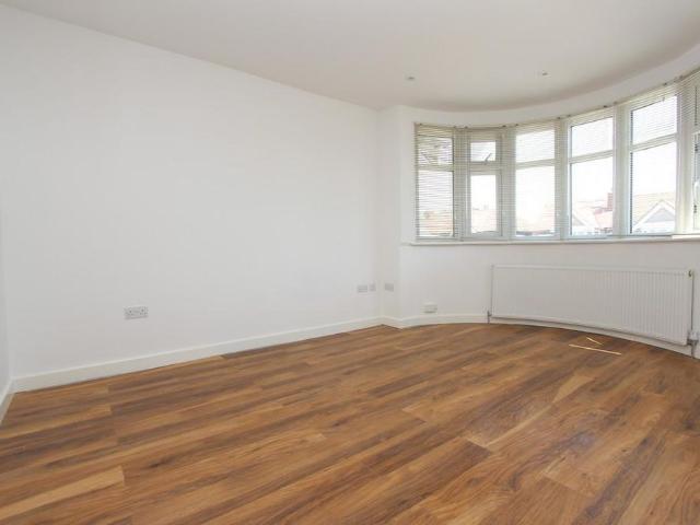 Apartment for rent in Lane, Greater London