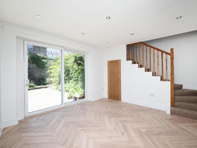 Flat for rent in St. John's Wood, Greater London