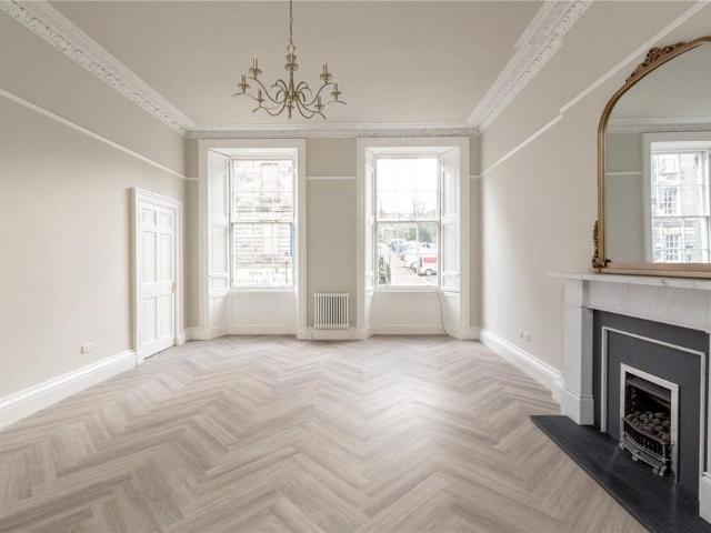 Apartment for rent in Silvermills, New Town