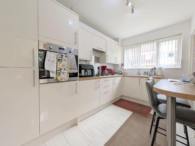 Apartment for rent in Marshside, Southport