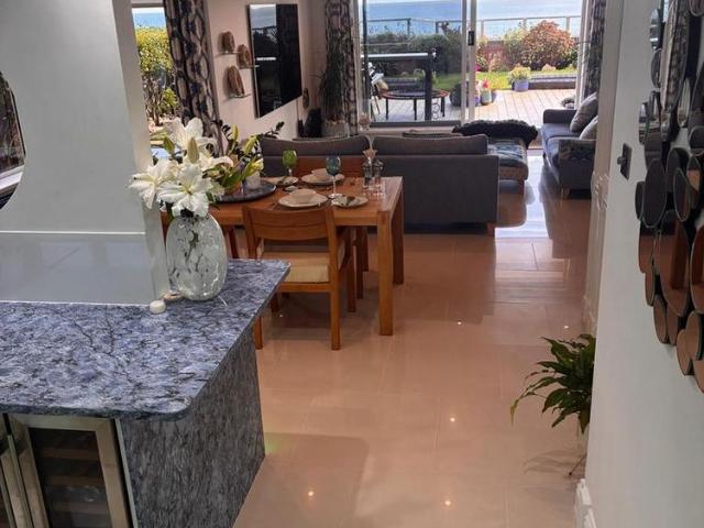 Apartment for rent in Canford Cliffs, Poole