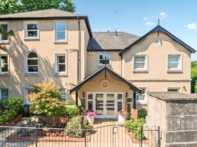 Flat for rent in Swallow, Buckinghamshire