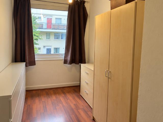 Apartment for rent in Evelyn Estate, Greater London