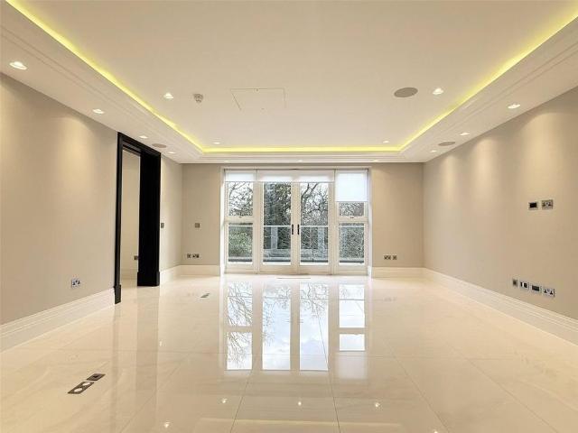 Apartment for rent in Hadley Wood, Greater London