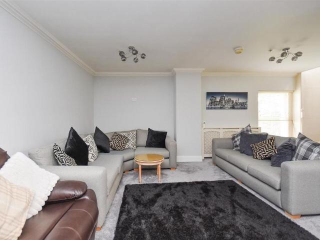 Apartment for rent in Tettenhall, West Midlands