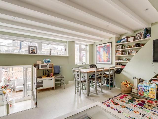 Flat for rent in Fulham, Greater London