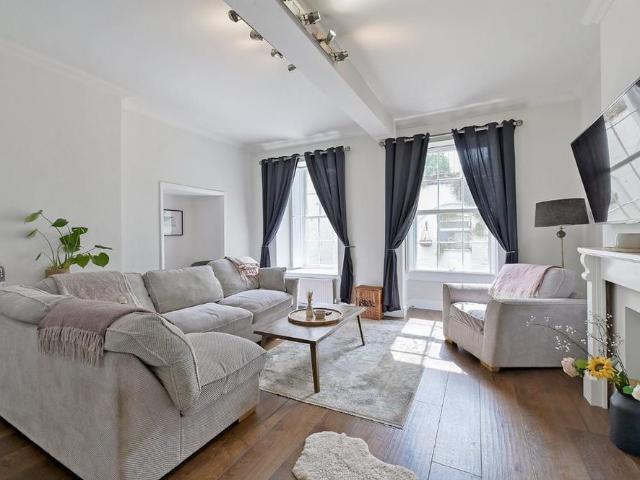 Apartment for rent in Hotwells, Feckenham