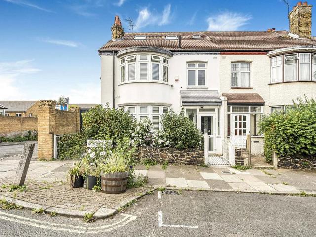 Flat for rent in Streatham Hill, Greater London