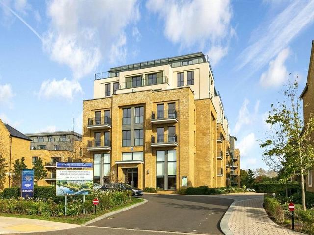 Apartment for rent in Strawberry Hill, Greater London