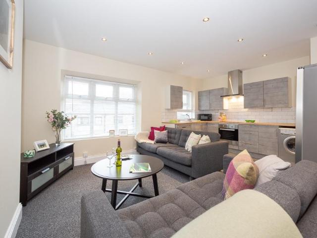 Flat for rent in Farsley, Isle Of Man