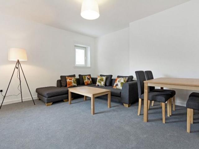 Apartment for rent in Canongate, Old Town