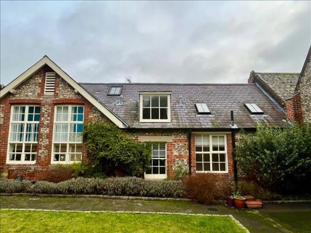 Flat for rent in Priest Down, Hampshire