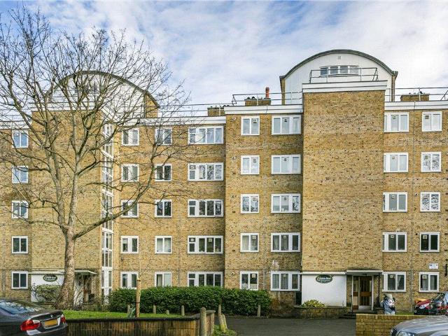 Flat for rent in Putney, Greater London