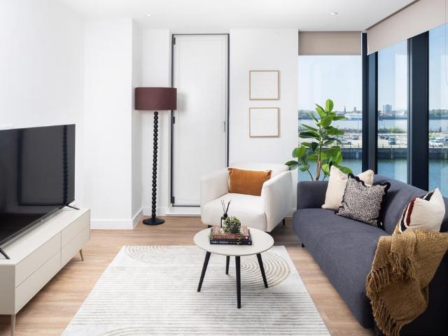 Flat for rent in Calderstones