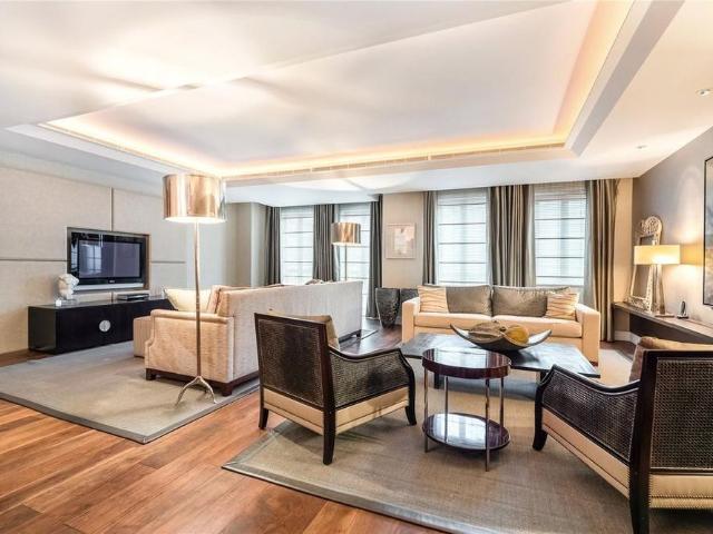 Apartment for rent in Knightsbridge, Greater London