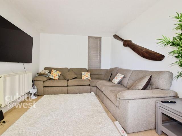 Apartment for rent in Horsham, West Sussex
