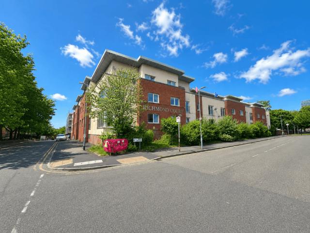 Flat for rent in Blackfriars, Salford