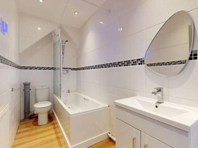 Apartment for rent in Plasnewydd, Falcon Lodge