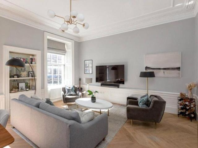 Flat for rent in Chalk Farm, Primrose Hill