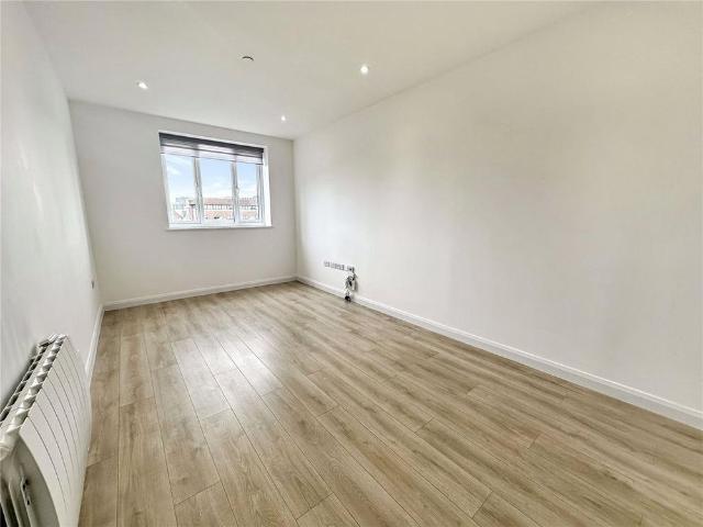 Apartment for rent in Red Hill, Surrey