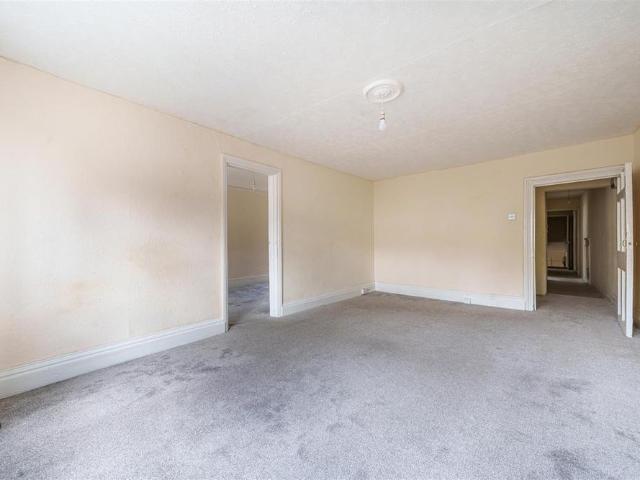 Apartment for rent in Chard Town, Chard