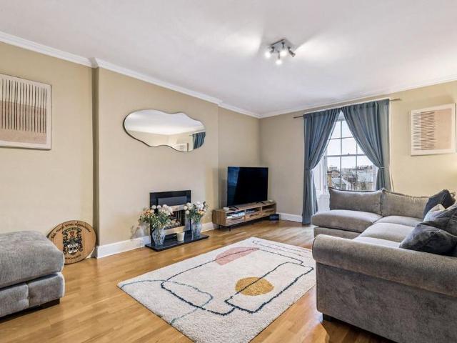 Apartment for rent in New Town, Scotland