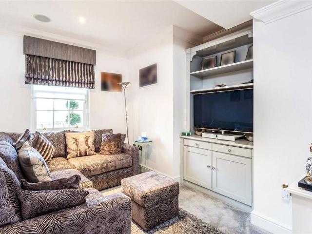 Apartment for rent in Greater London