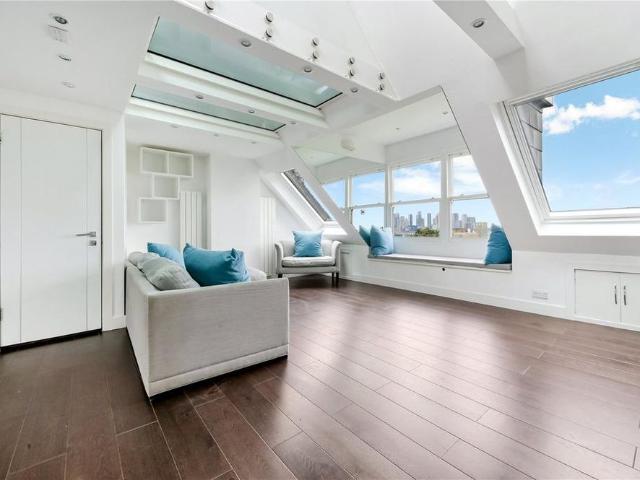 Apartment for rent in East Greenwich, Greater London