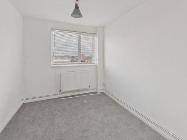 Apartment for rent in Beaconsfield New Town, Knotty Green