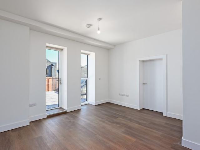 Apartment for rent in Belle Isle, West Yorkshire